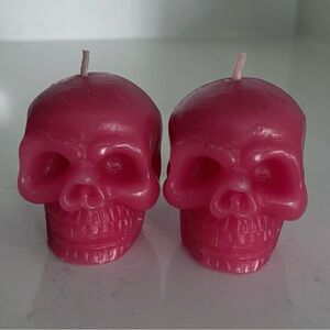 Small pink skull candles
